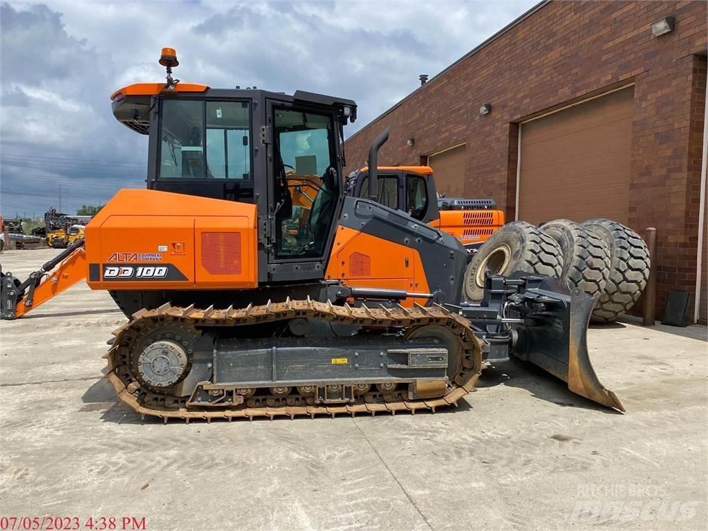 Develon DD100 Dozers - Tratores rastos
