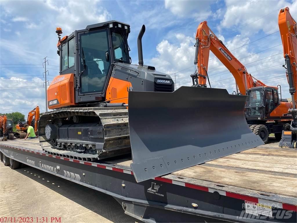 Develon DD100 Dozers - Tratores rastos