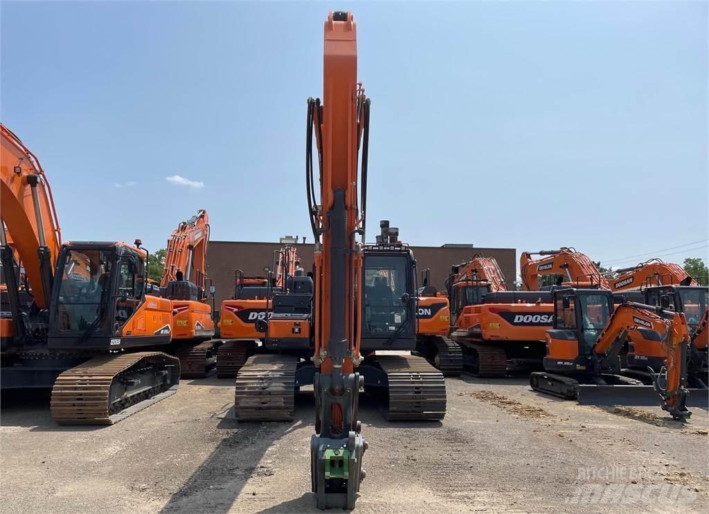 Develon DX225 LC-7 Escavadeiras de esteiras
