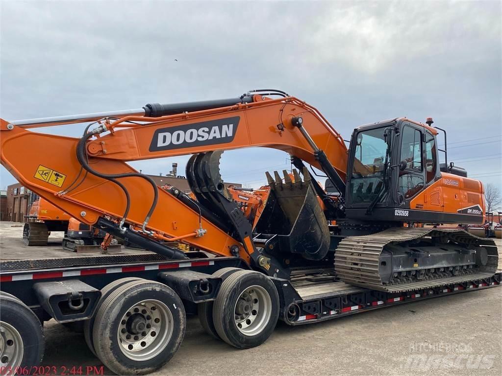 Develon DX255 LC-7 Escavadeiras de esteiras