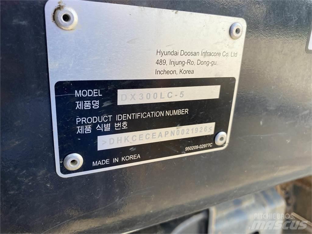 Develon DX300 LC-5 Escavadeiras de esteiras