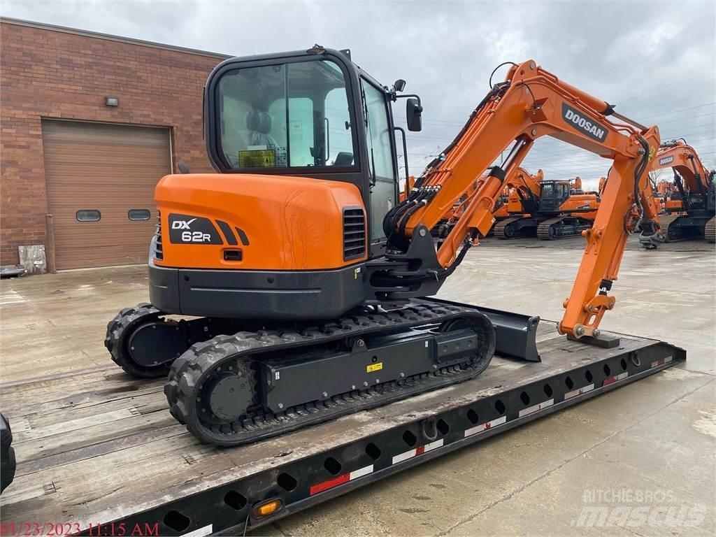 Develon DX62R-3 Escavadeiras de esteiras