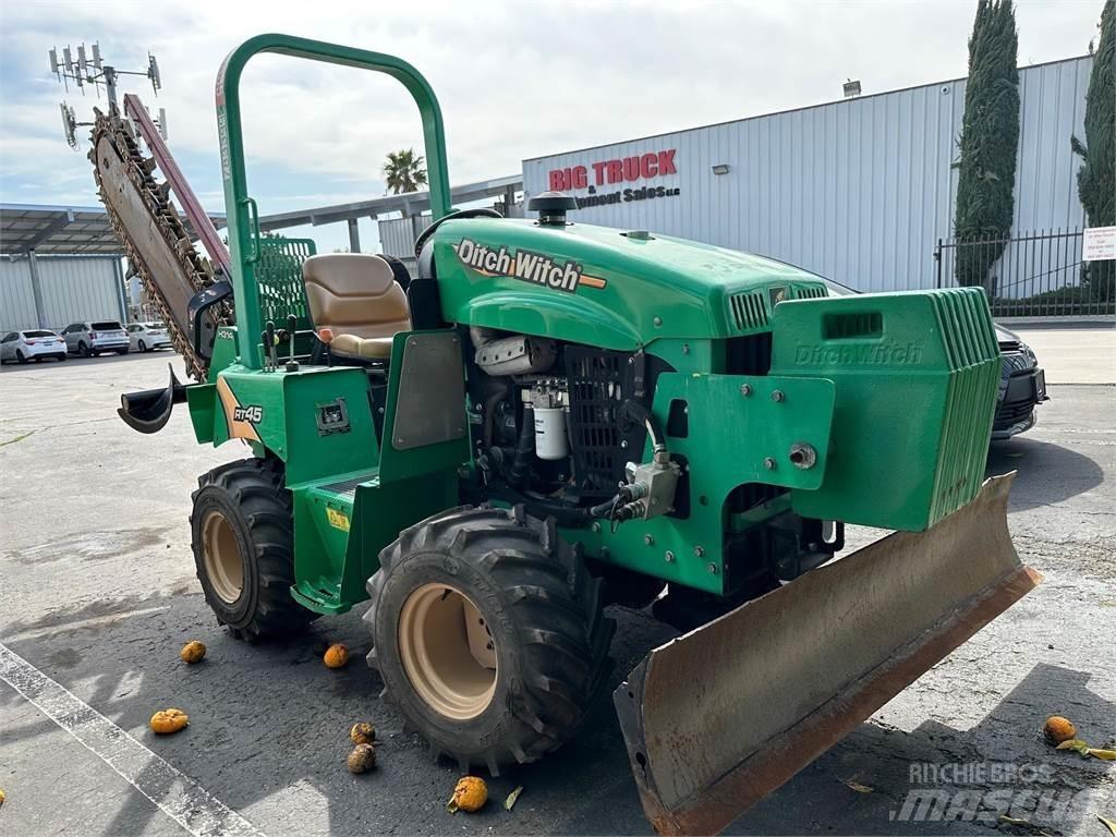 Ditch Witch RT45 Abre-valas