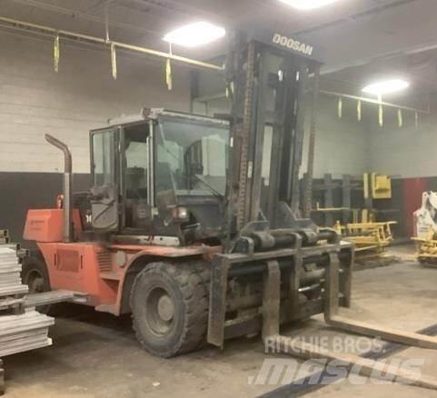 Doosan D160S-7 Empilhadores - Outros