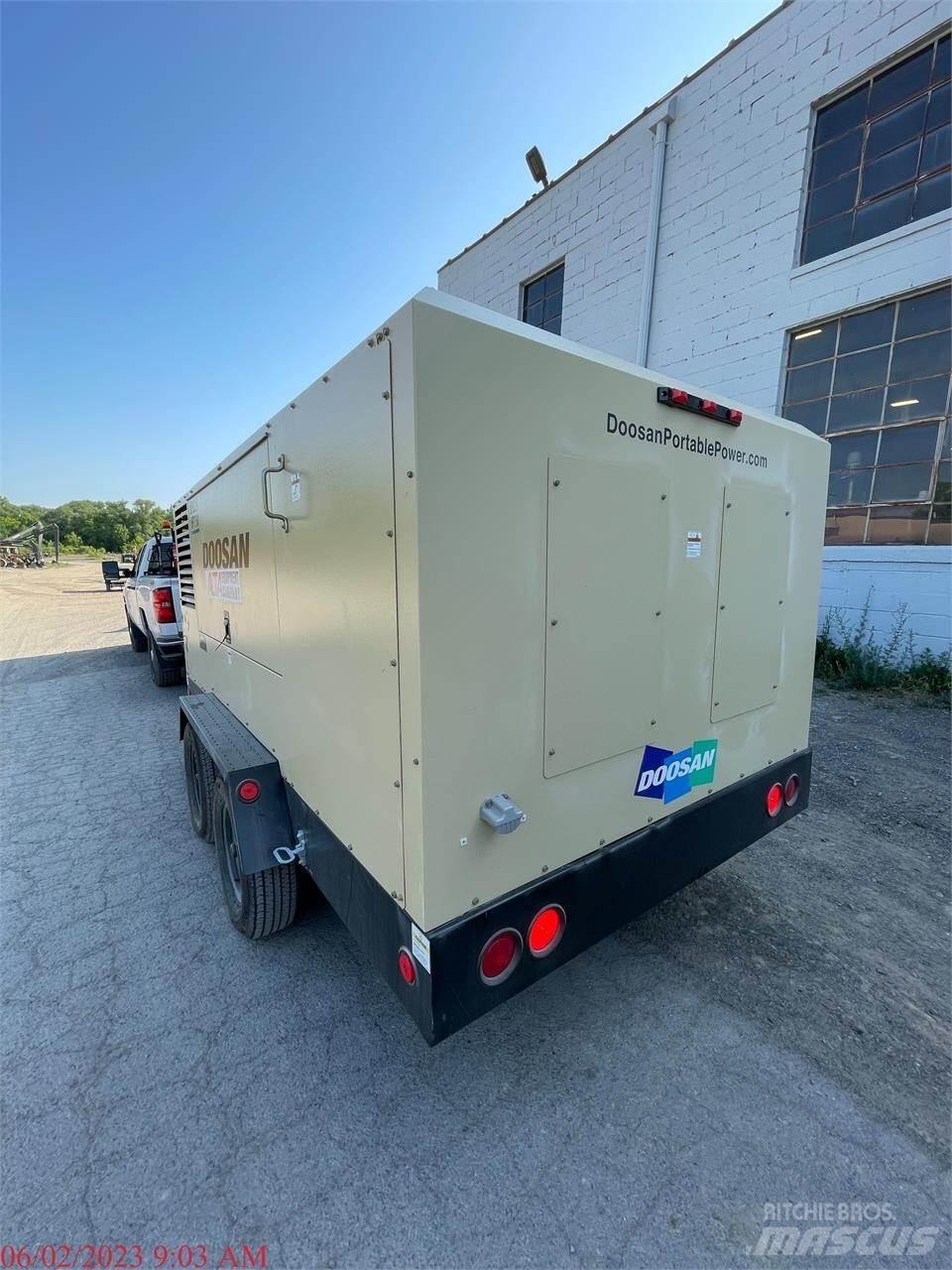 Doosan XP825 Compressores