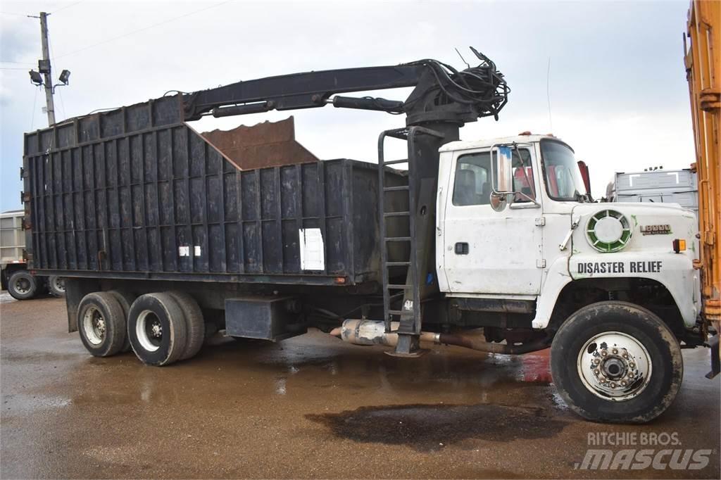 Ford L8000 Camiões grua