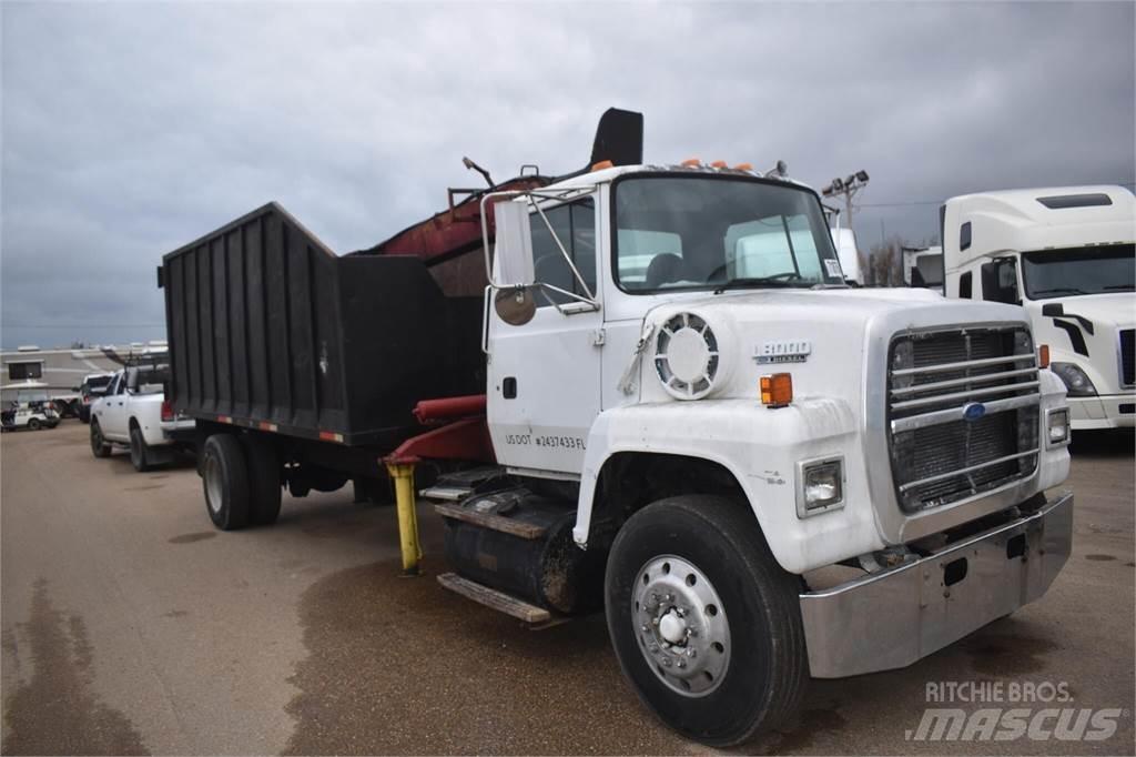 Ford L8000 Camiões grua