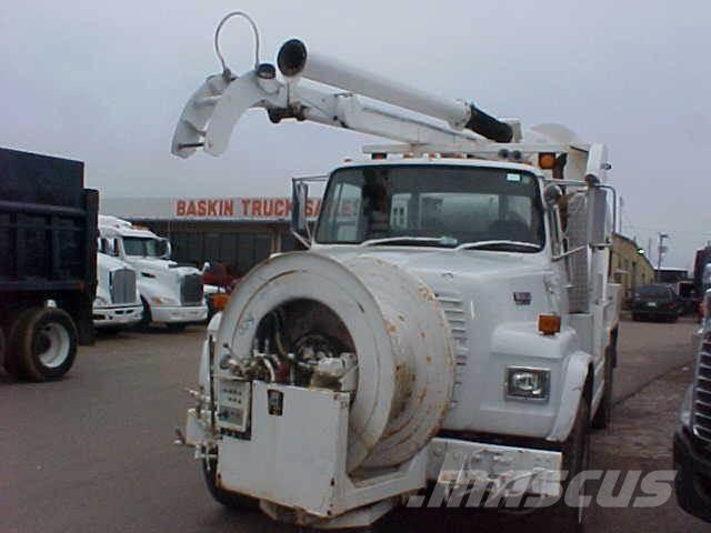 Ford L8000 Camiões-cisterna