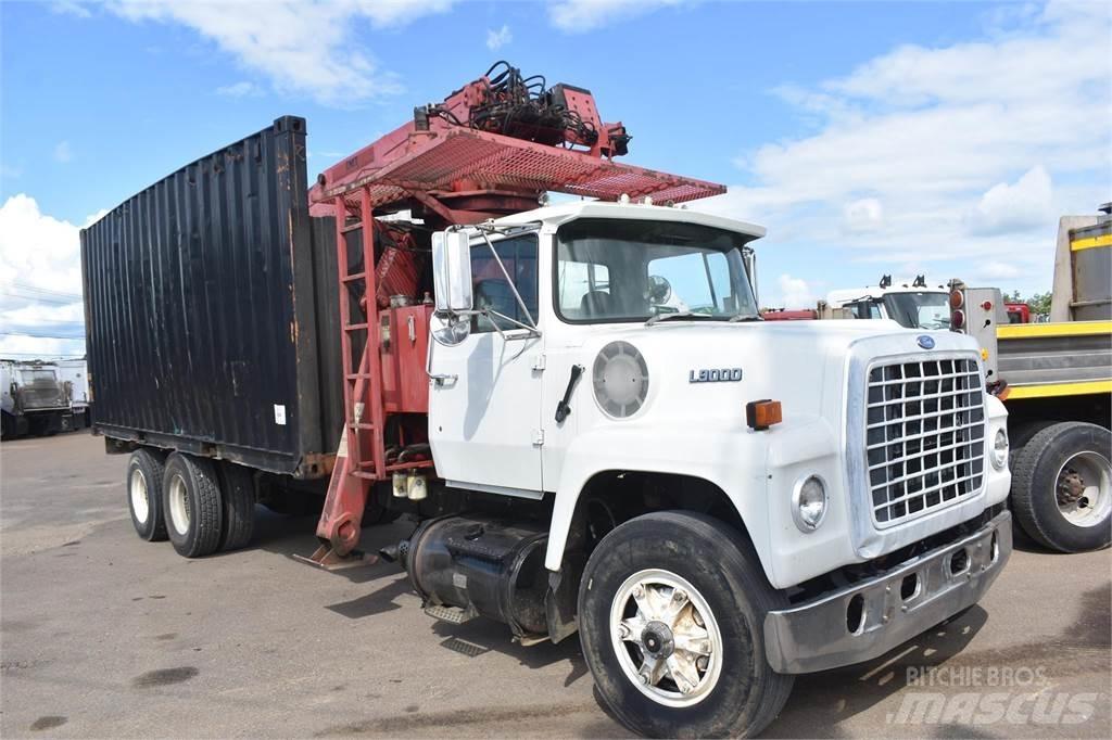 Ford L9000 Camiões grua