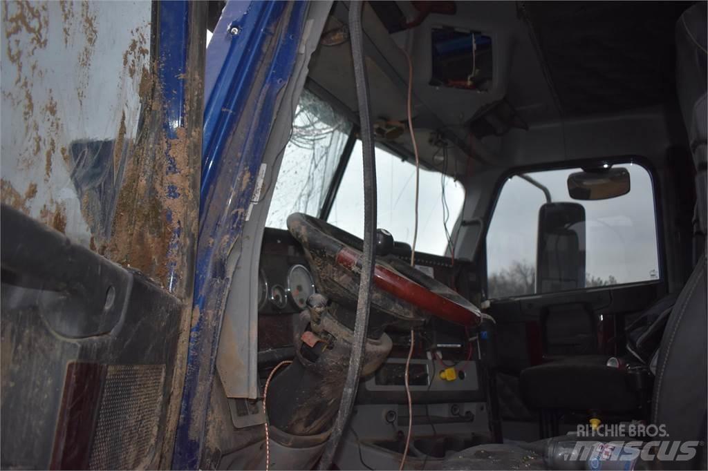 Freightliner 122SD Camiões basculantes