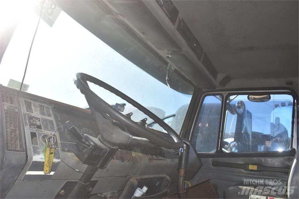 Freightliner FLC112 Camiões basculantes