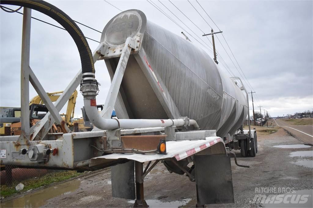 Fruehauf  Reboques cisterna
