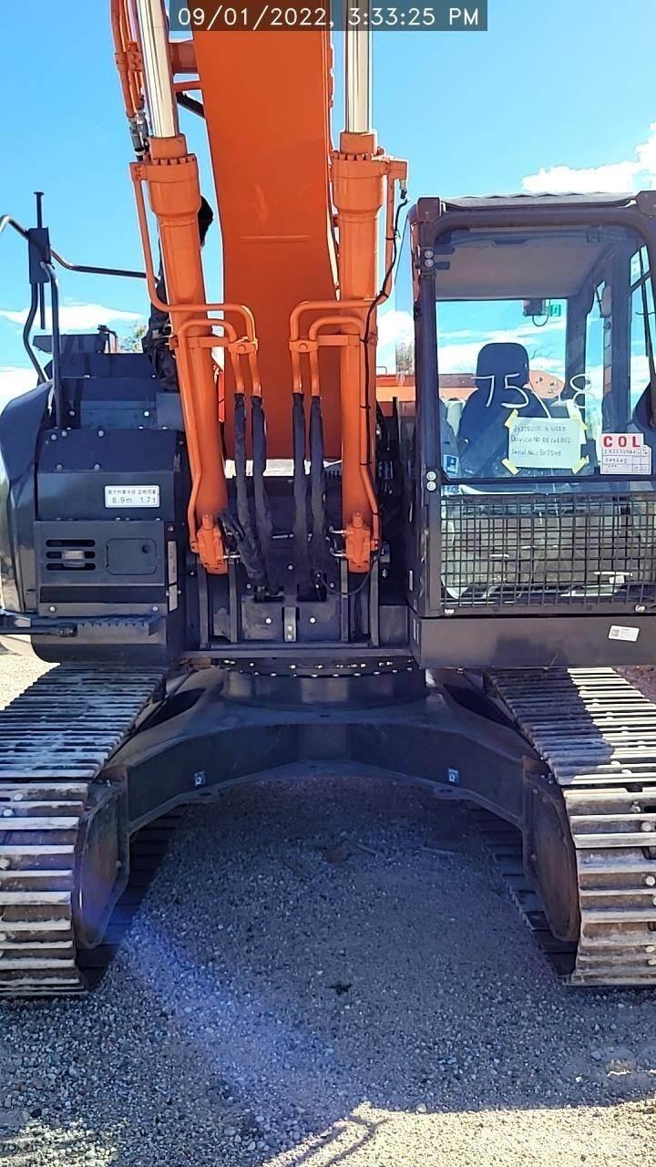 Hitachi ZX225US-6 Escavadeiras de esteiras