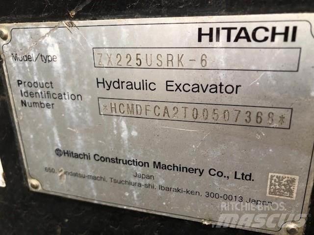 Hitachi ZX225USRK-6 Escavadeiras de esteiras