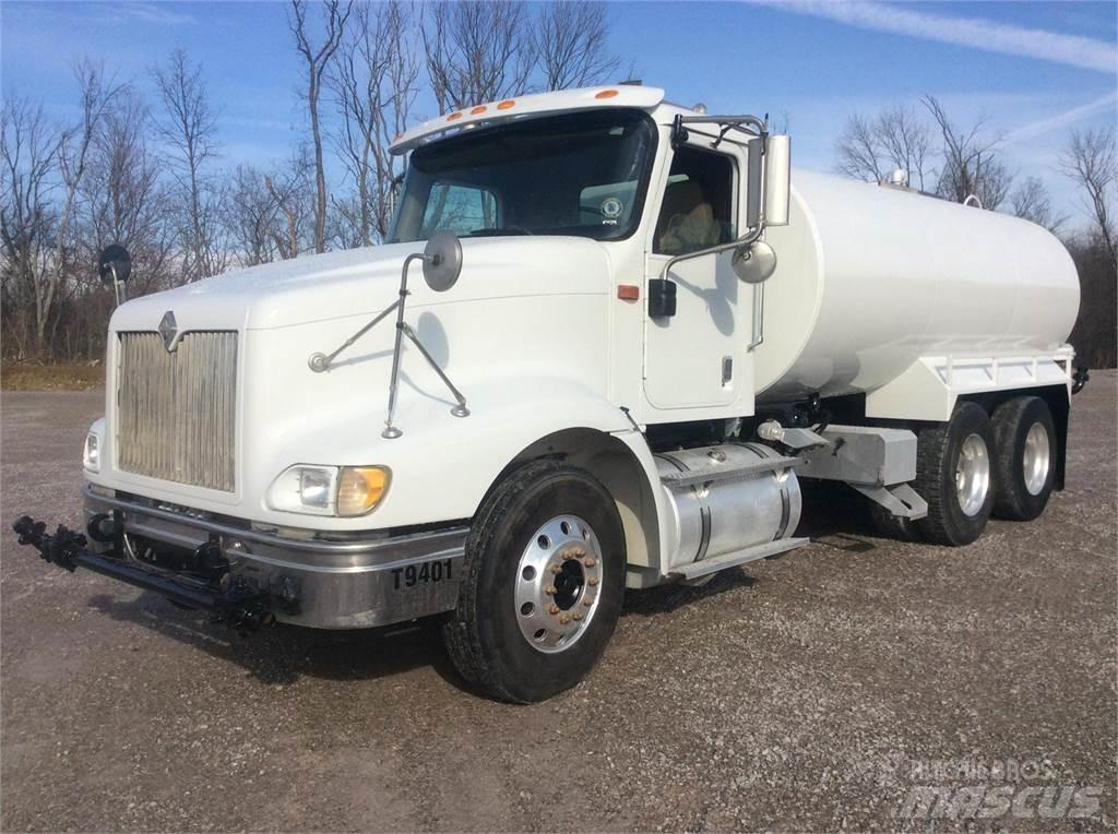 International 9400 Auto-tanques