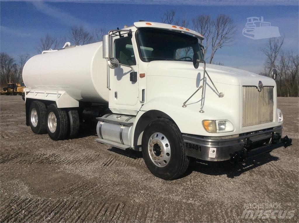 International 9400 Auto-tanques