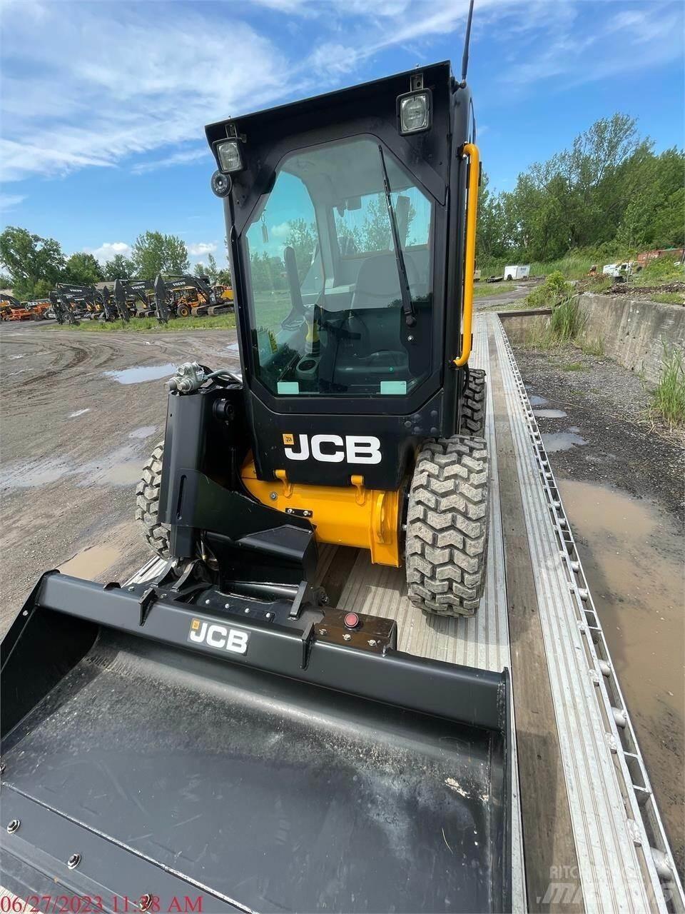 JCB 300 Minicarregadeiras