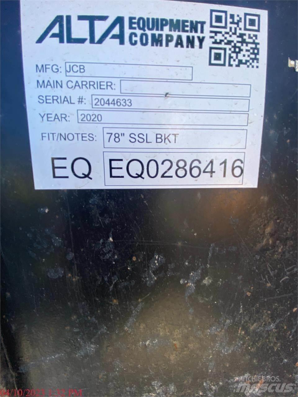 JCB 300T Minicarregadeiras