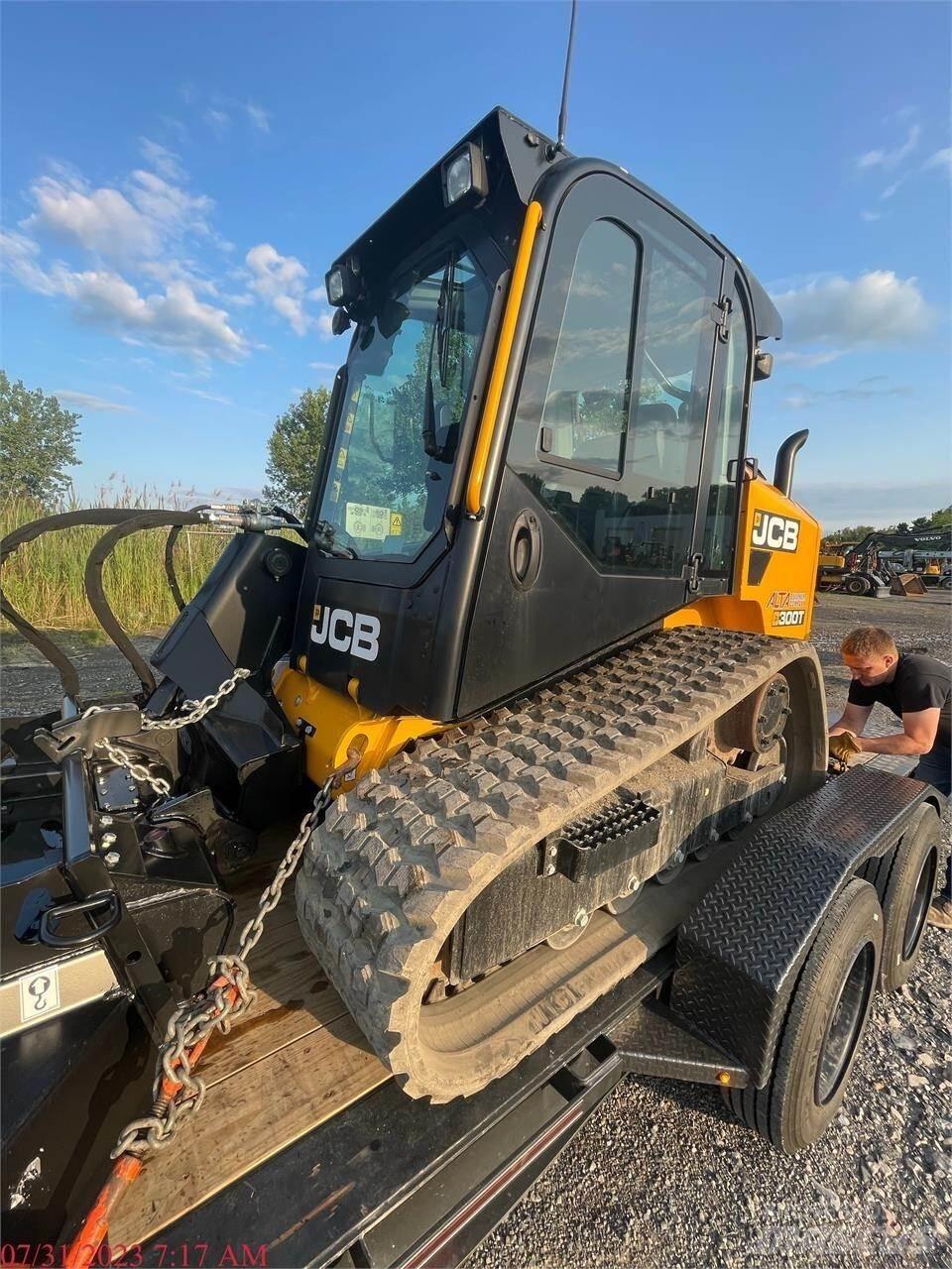 JCB 300T Minicarregadeiras