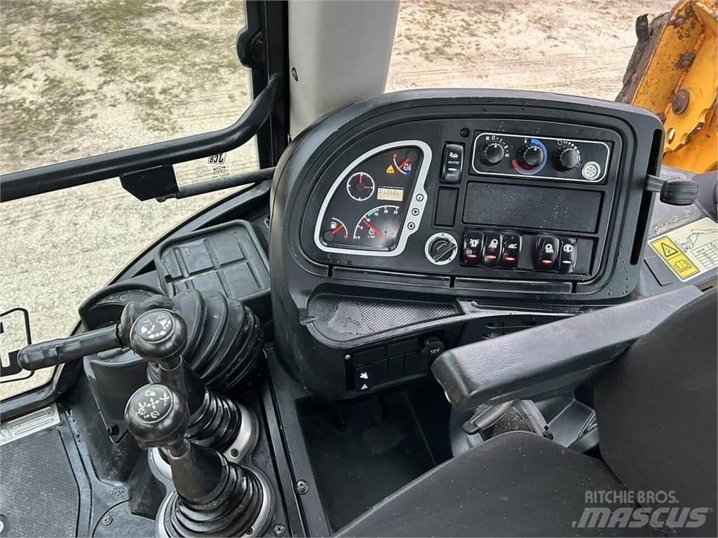 JCB 3CX Retroescavadeiras