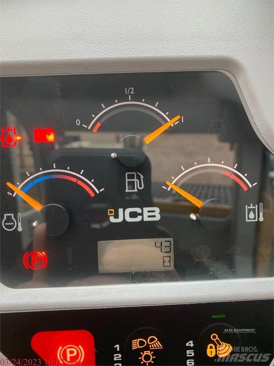 JCB 3TS-8T Minicarregadeiras