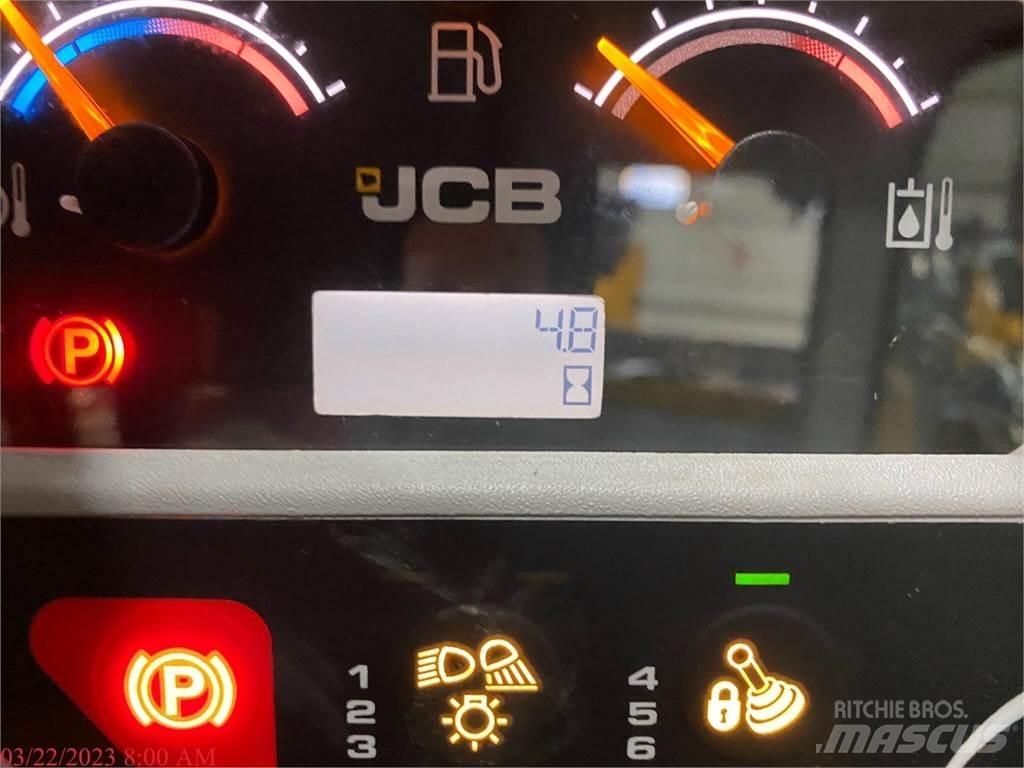 JCB 3TS-8W Minicarregadeiras