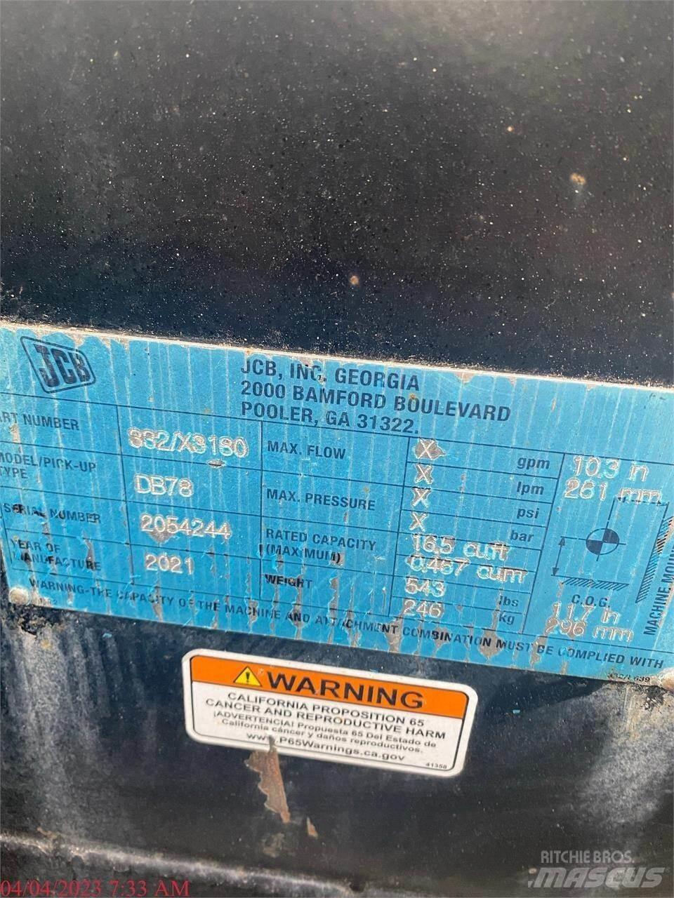 JCB 3TS-8W Minicarregadeiras