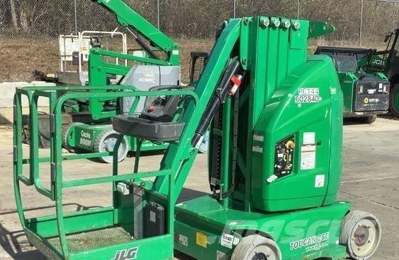 JLG TOUCAN 26E Plataformas de Mastro Vertical
