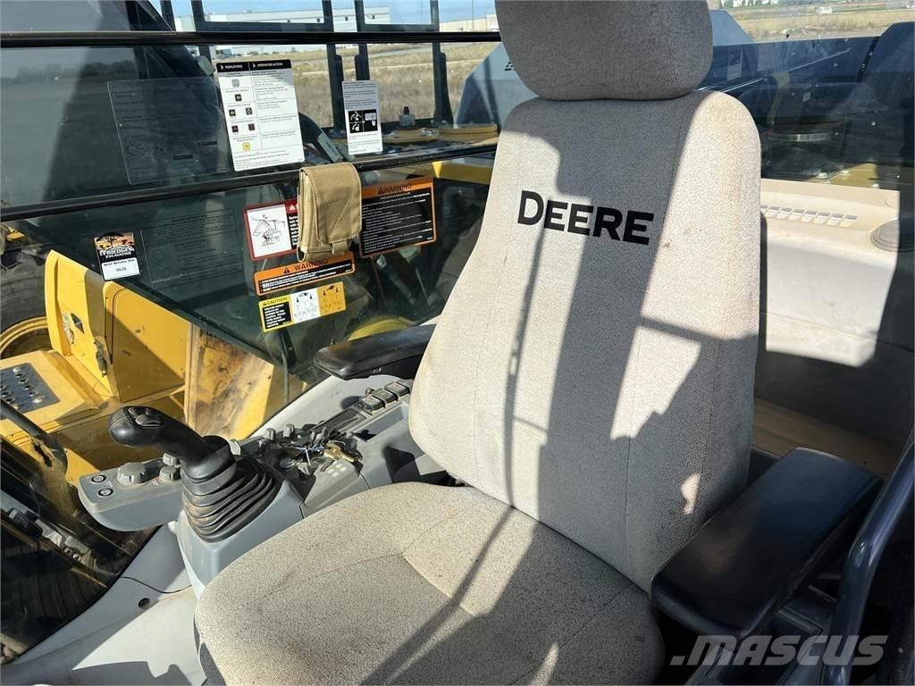 John Deere 210G LC Escavadeiras de esteiras