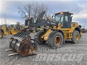John Deere 624L Carregadeiras de rodas