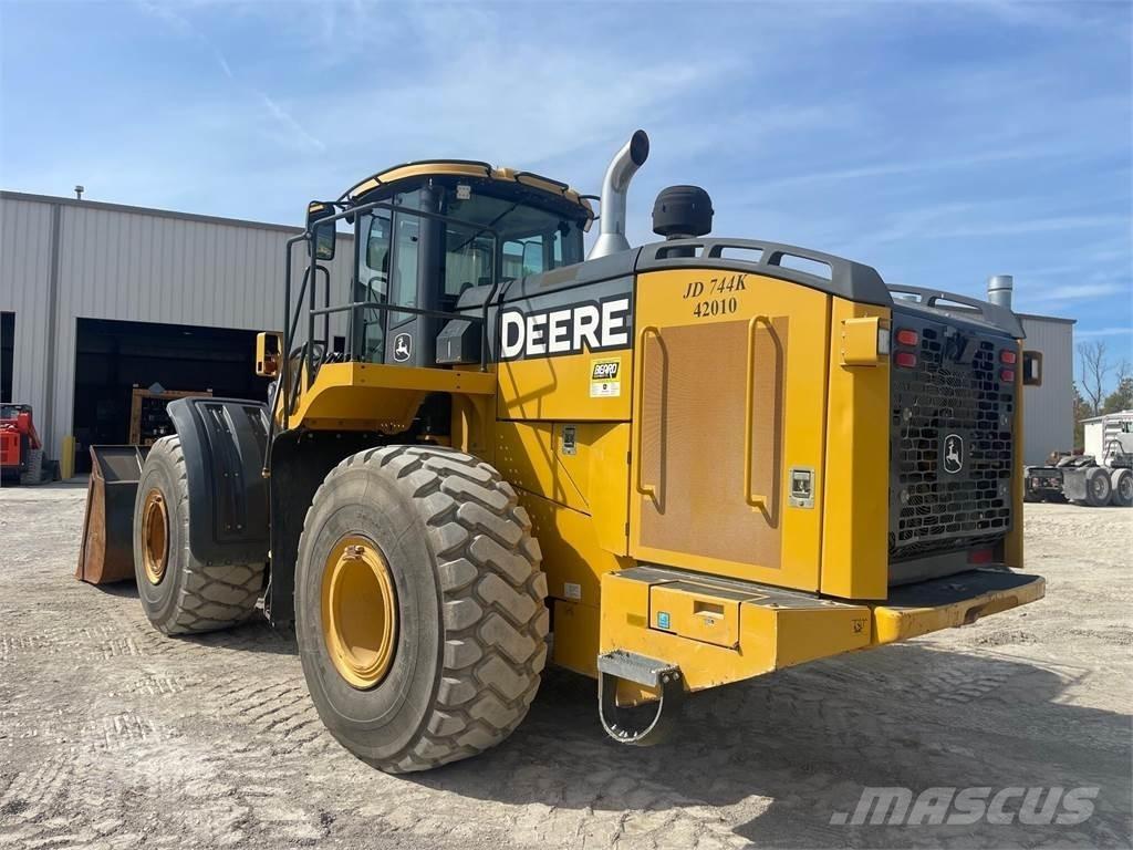 John Deere 744K Carregadeiras de rodas