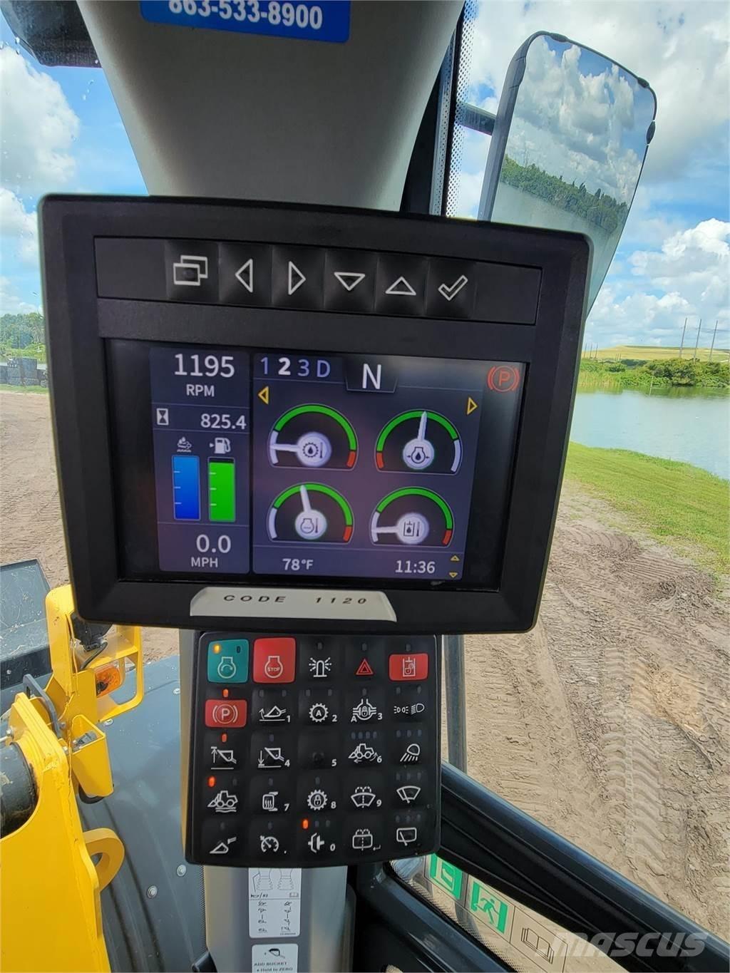 John Deere 744L Carregadeiras de rodas