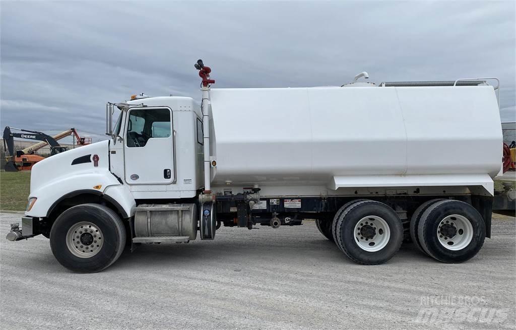 Kenworth T440 Auto-tanques