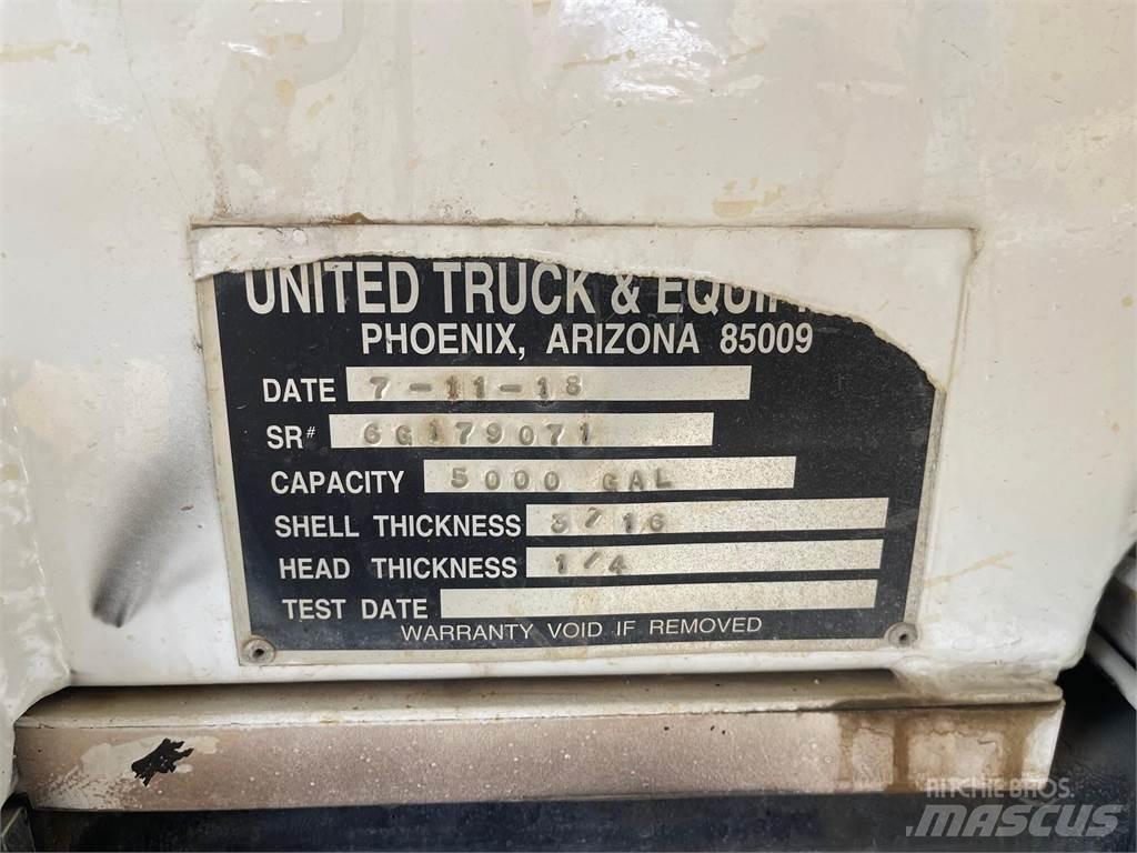 Kenworth T440 Auto-tanques