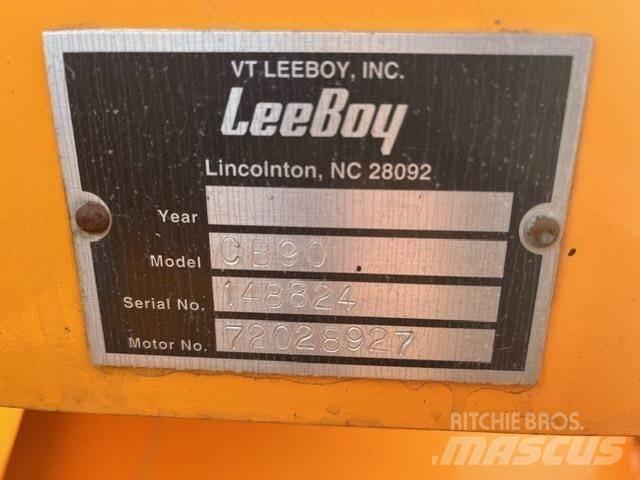 LeeBoy CB90 Varredoras