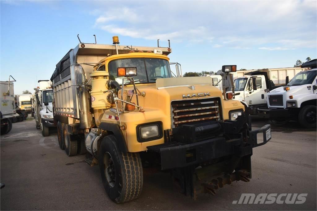 Mack RD688S Camiões basculantes
