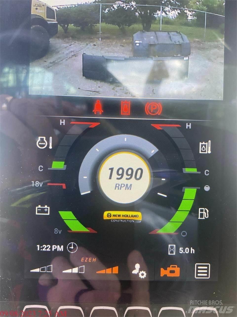 New Holland C332 Minicarregadeiras