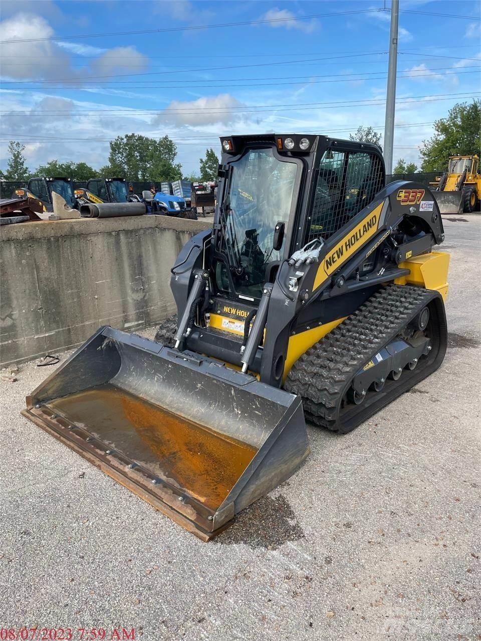 New Holland C337 Minicarregadeiras
