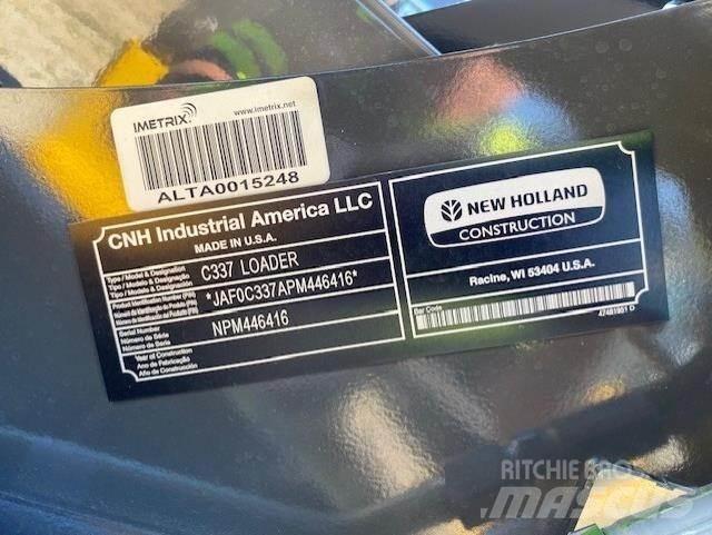 New Holland C337 Minicarregadeiras