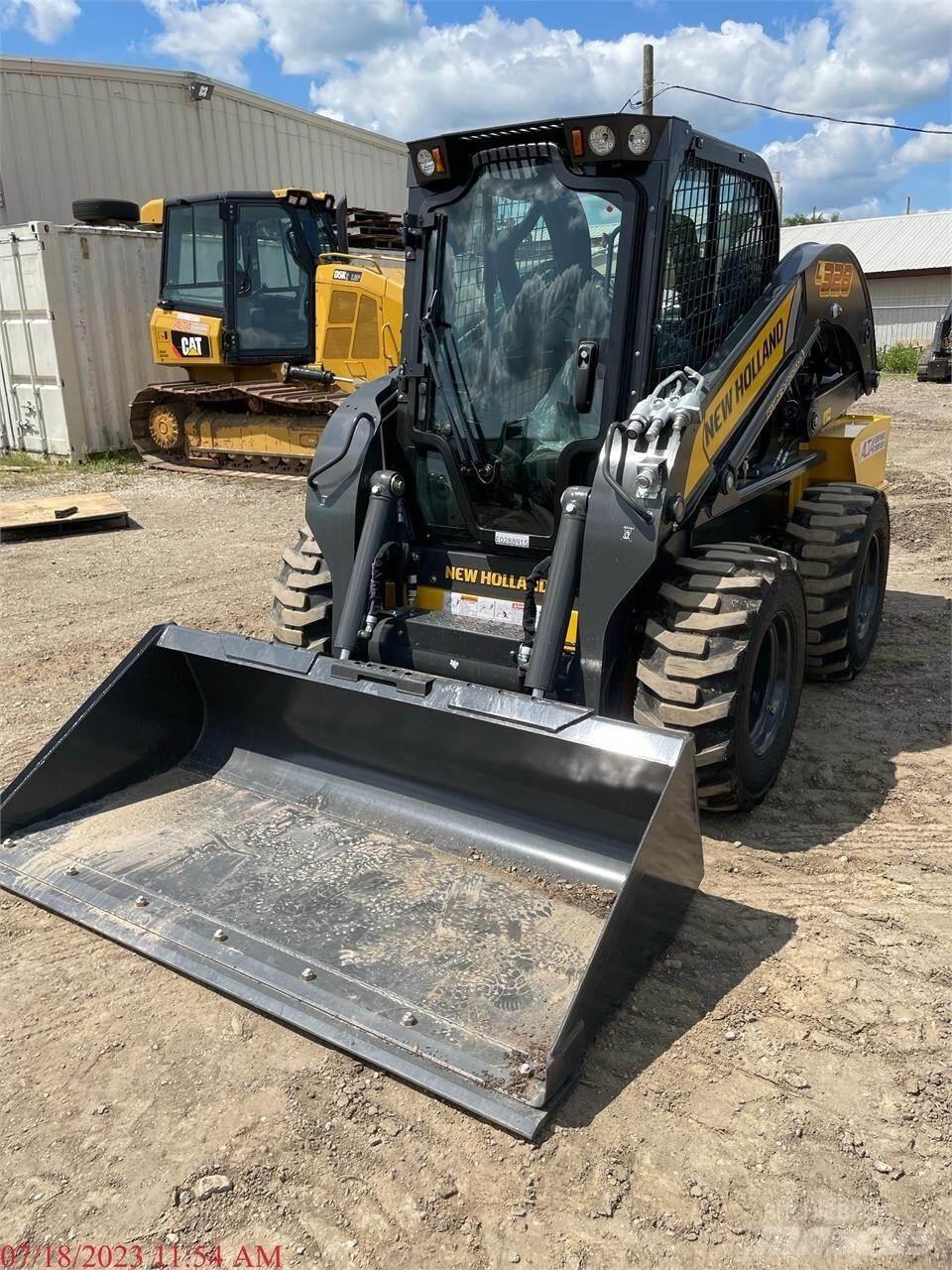 New Holland L328 Minicarregadeiras