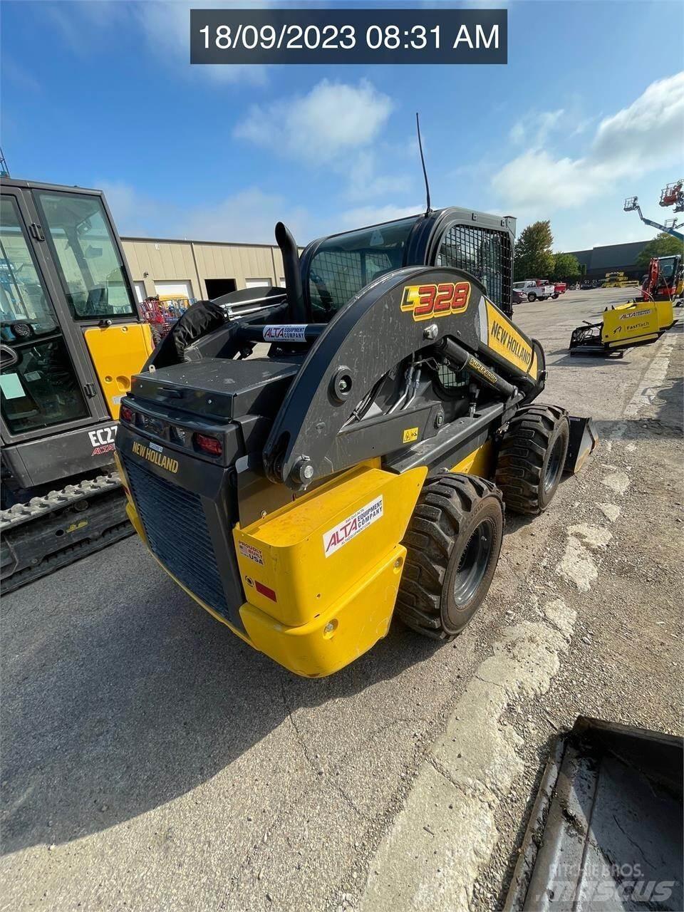 New Holland L328 Minicarregadeiras