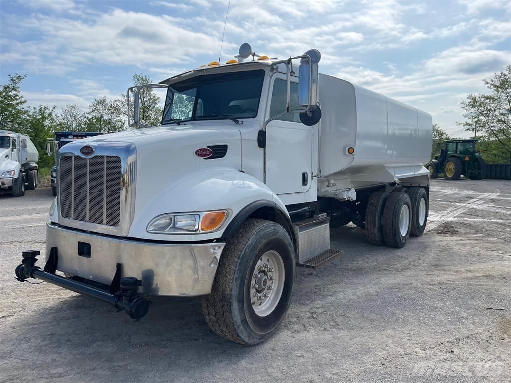 Peterbilt 335 Auto-tanques