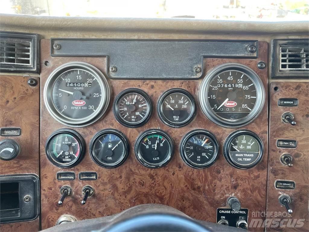 Peterbilt 335 Auto-tanques