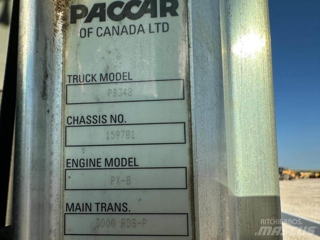 Peterbilt 348 Auto-tanques