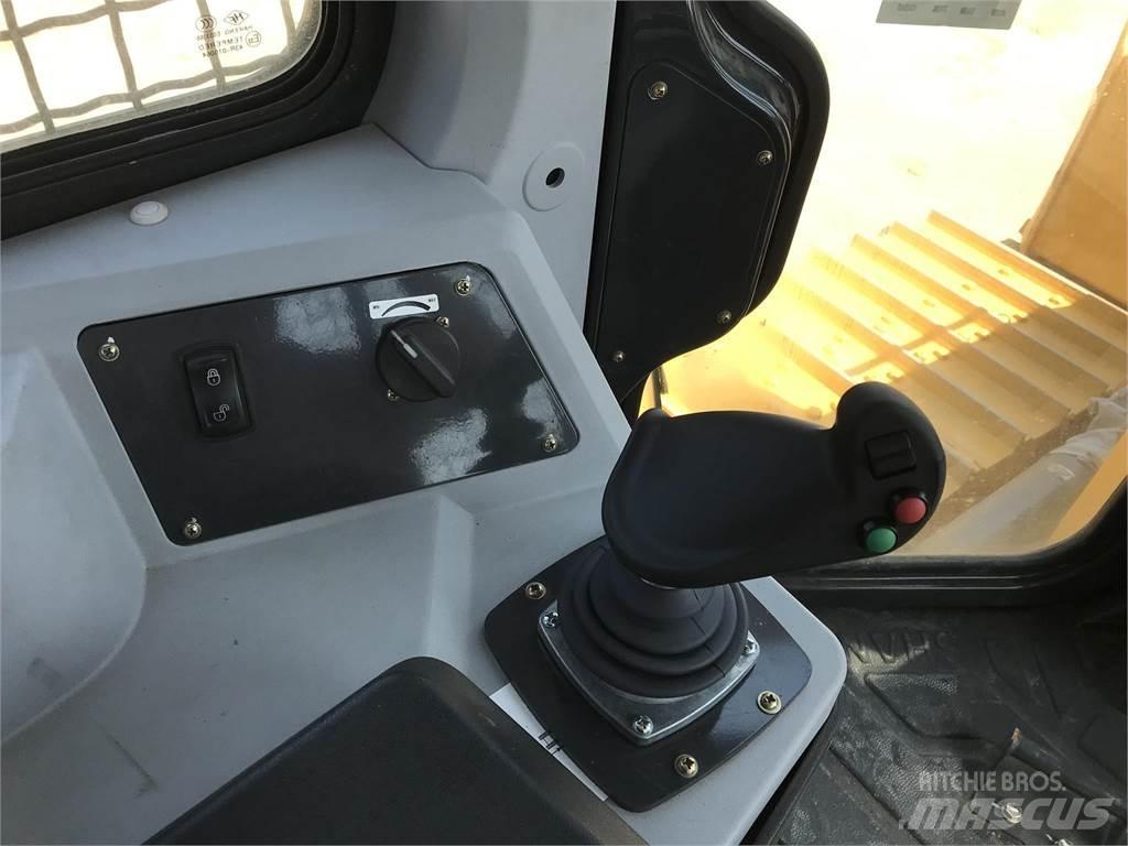 Shantui DH13K2 LGP Dozers - Tratores rastos
