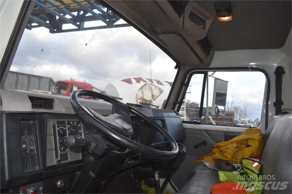  SPONCO M55 Camiões grua