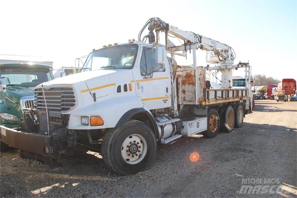Sterling L8500 Camiões grua