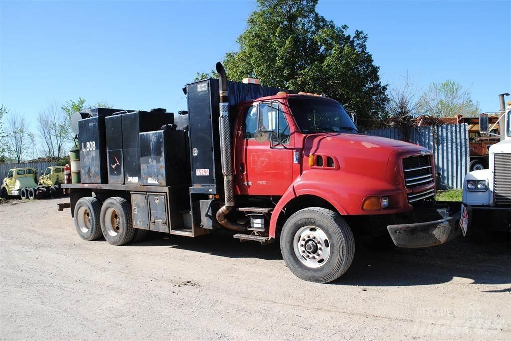 Sterling L8500 Camiões-cisterna