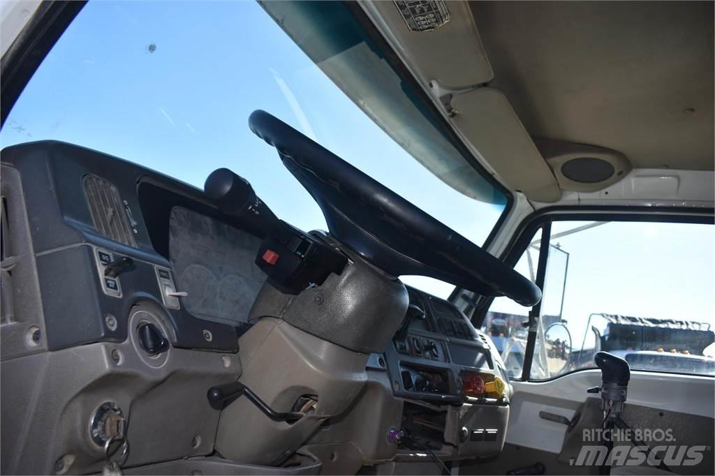 Sterling L9500 Camiões basculantes