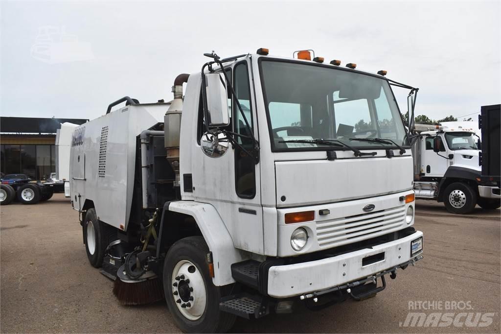 Sterling SC8000 Camiões varredores